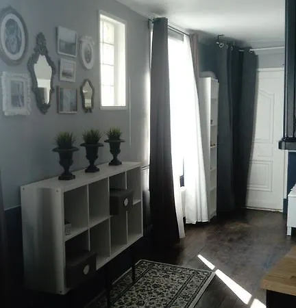 La Maison D'alexandre * הונפלר